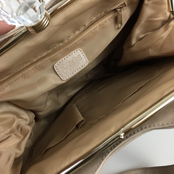 Charming Charlie Jewel Snap Faux Leather Bag - Picture 6 of 8